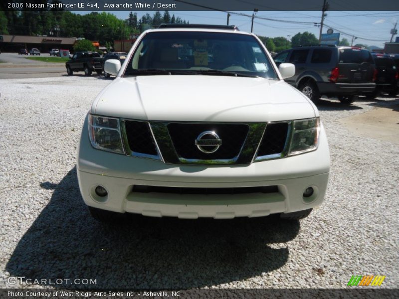 Avalanche White / Desert 2006 Nissan Pathfinder LE 4x4