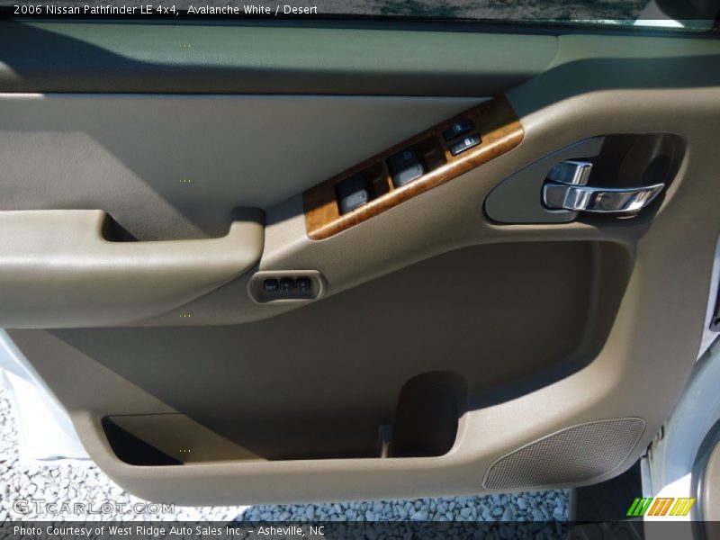 Avalanche White / Desert 2006 Nissan Pathfinder LE 4x4