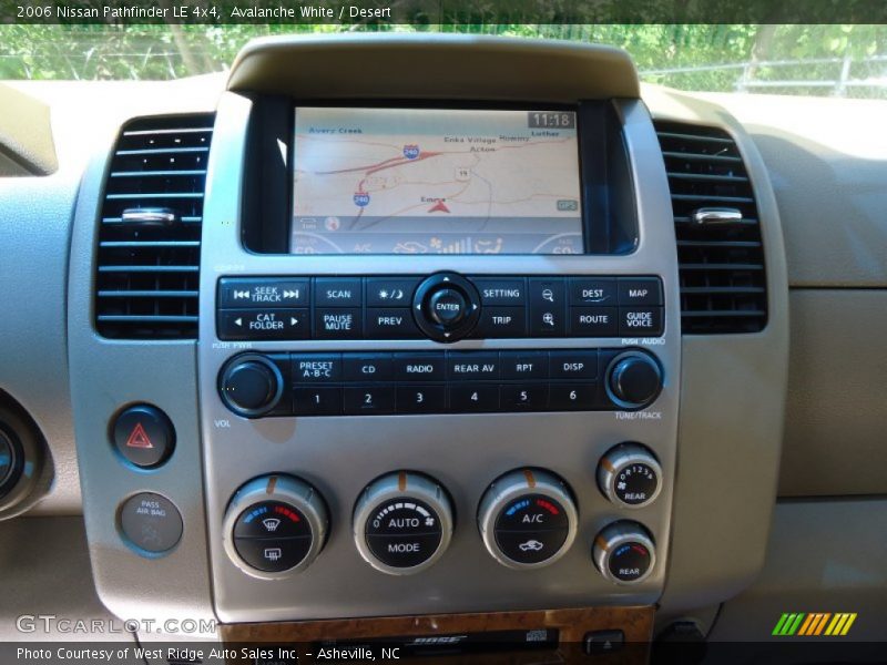 Avalanche White / Desert 2006 Nissan Pathfinder LE 4x4