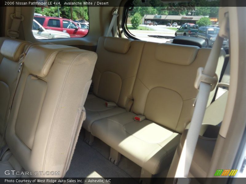 Avalanche White / Desert 2006 Nissan Pathfinder LE 4x4
