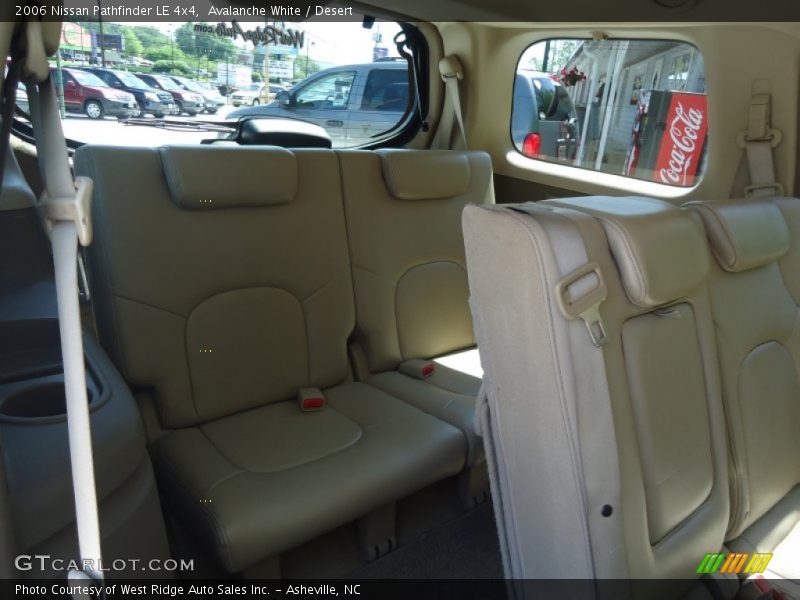 Avalanche White / Desert 2006 Nissan Pathfinder LE 4x4