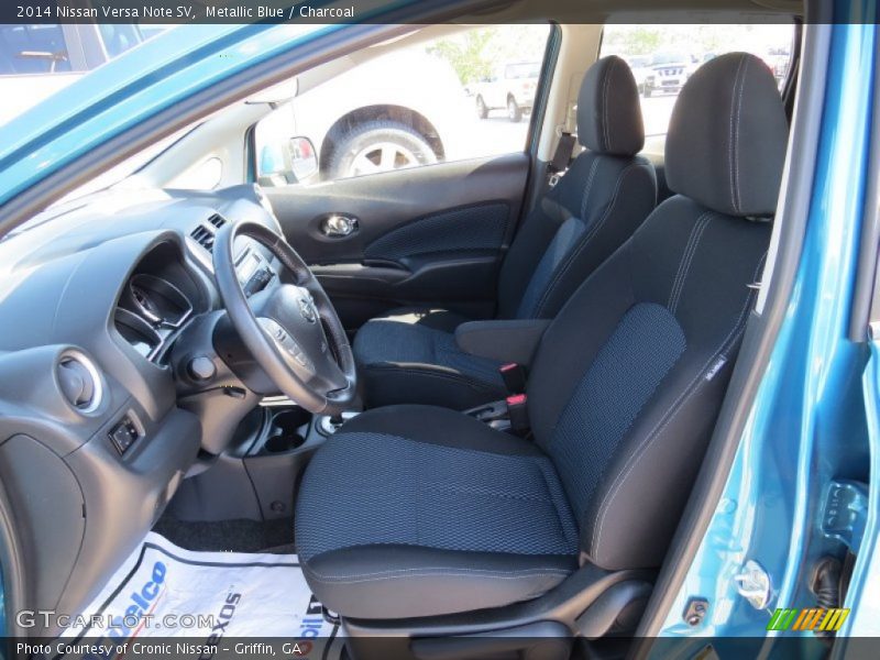  2014 Versa Note SV Charcoal Interior