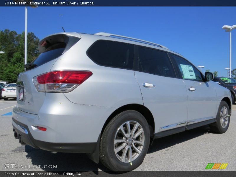 Brilliant Silver / Charcoal 2014 Nissan Pathfinder SL