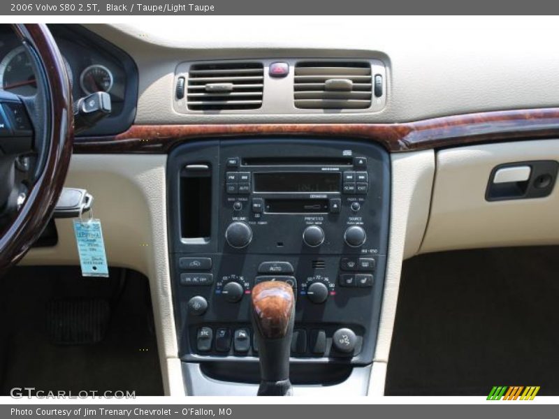 Black / Taupe/Light Taupe 2006 Volvo S80 2.5T