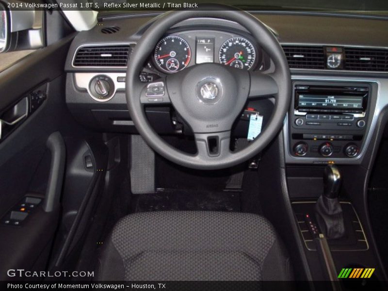 Reflex Silver Metallic / Titan Black 2014 Volkswagen Passat 1.8T S