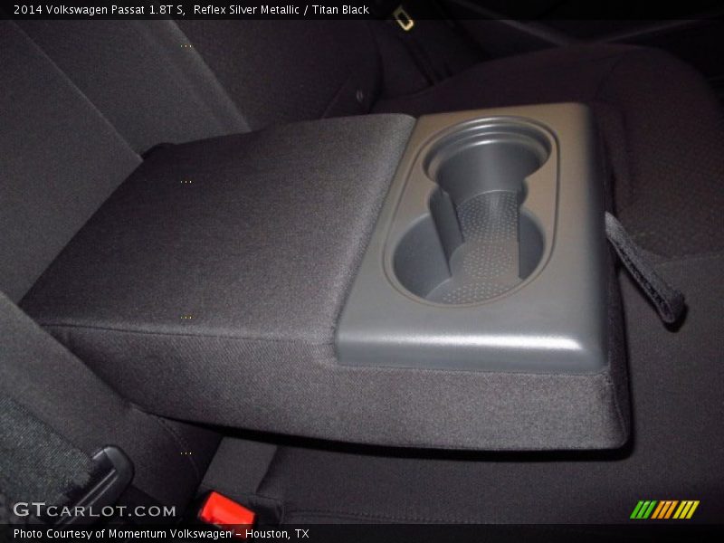 Reflex Silver Metallic / Titan Black 2014 Volkswagen Passat 1.8T S