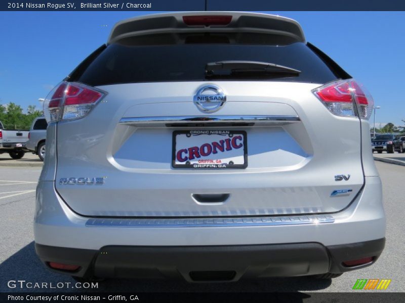 Brilliant Silver / Charcoal 2014 Nissan Rogue SV
