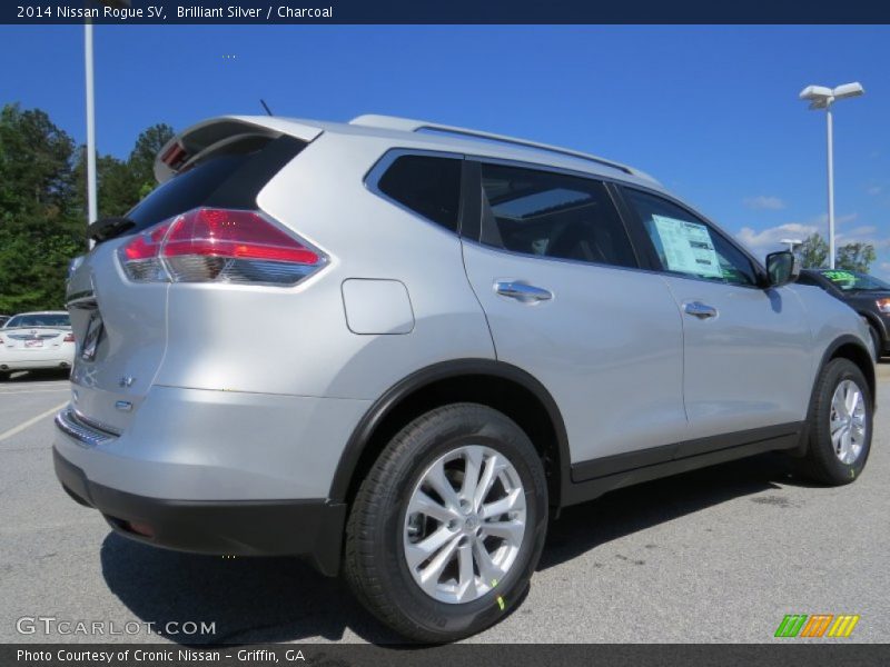Brilliant Silver / Charcoal 2014 Nissan Rogue SV