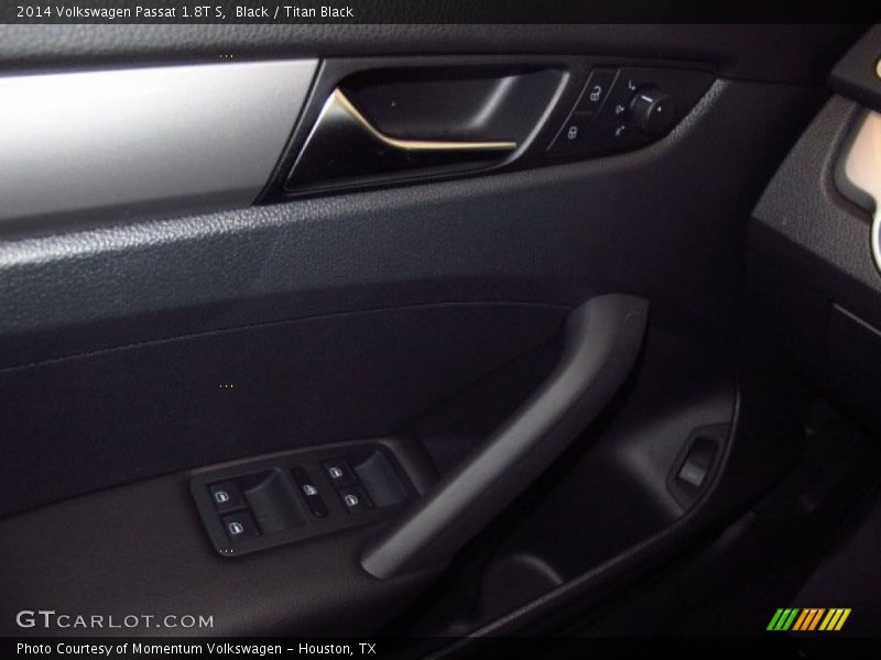 Black / Titan Black 2014 Volkswagen Passat 1.8T S