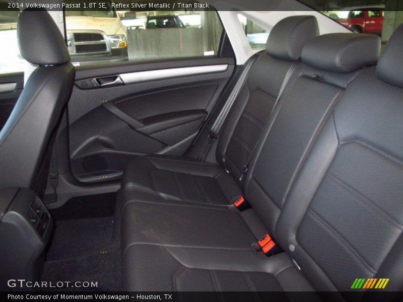 Reflex Silver Metallic / Titan Black 2014 Volkswagen Passat 1.8T SE