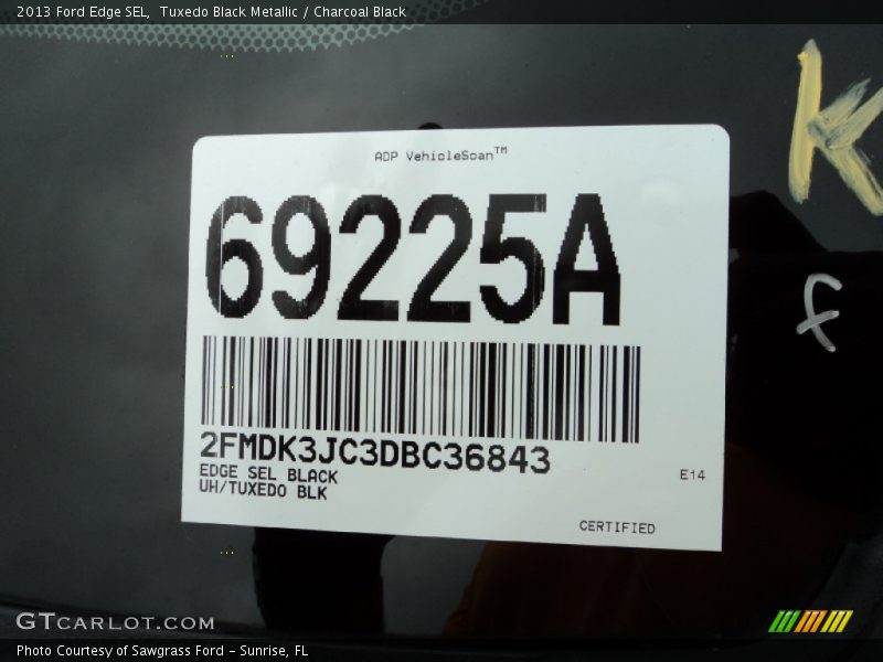 Tuxedo Black Metallic / Charcoal Black 2013 Ford Edge SEL