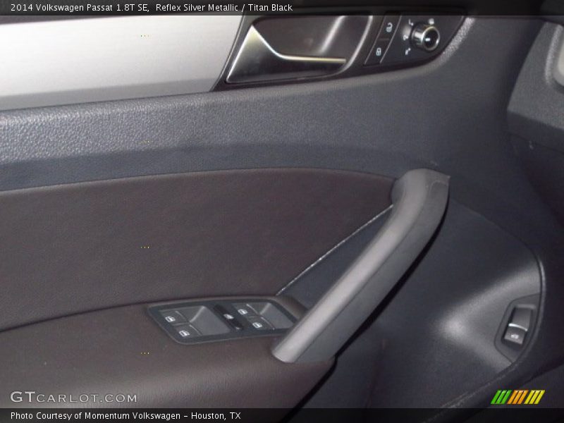 Reflex Silver Metallic / Titan Black 2014 Volkswagen Passat 1.8T SE