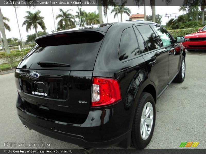 Tuxedo Black Metallic / Charcoal Black 2013 Ford Edge SEL