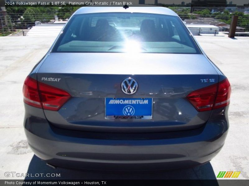 Platinum Gray Metallic / Titan Black 2014 Volkswagen Passat 1.8T SE