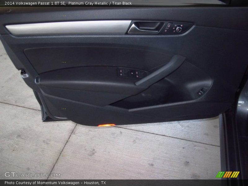 Platinum Gray Metallic / Titan Black 2014 Volkswagen Passat 1.8T SE