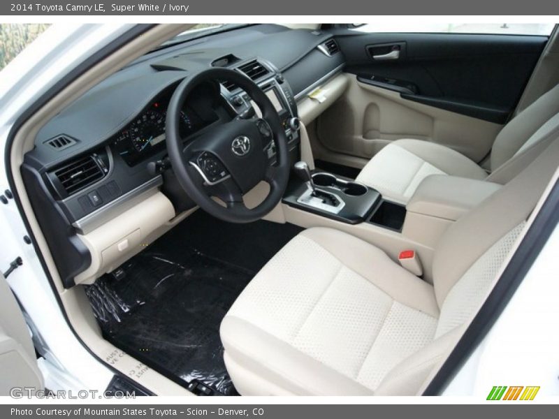 Super White / Ivory 2014 Toyota Camry LE