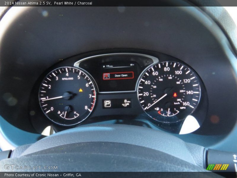 Pearl White / Charcoal 2014 Nissan Altima 2.5 SV