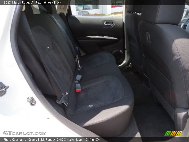 Pearl White / Black 2013 Nissan Rogue S