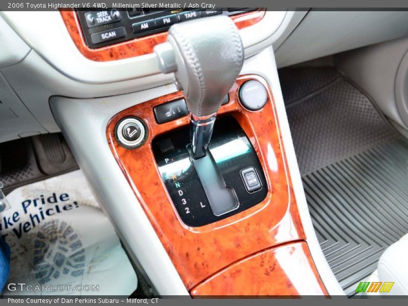 Millenium Silver Metallic / Ash Gray 2006 Toyota Highlander V6 4WD