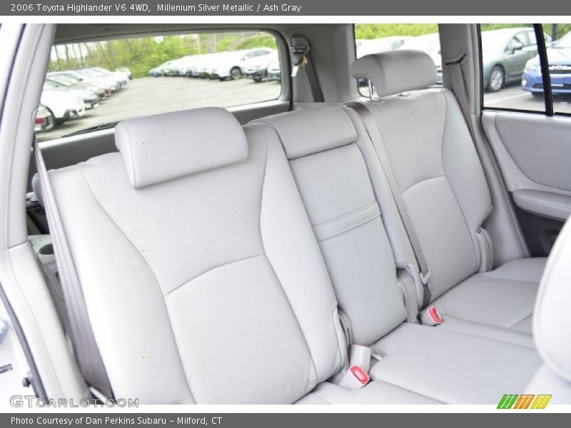 Millenium Silver Metallic / Ash Gray 2006 Toyota Highlander V6 4WD