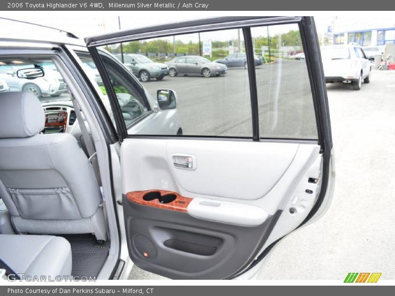 Millenium Silver Metallic / Ash Gray 2006 Toyota Highlander V6 4WD