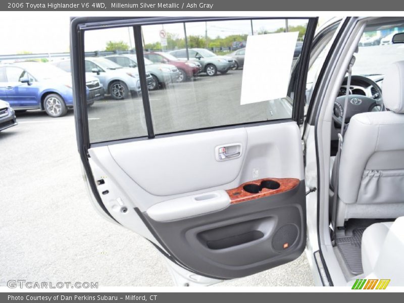 Millenium Silver Metallic / Ash Gray 2006 Toyota Highlander V6 4WD