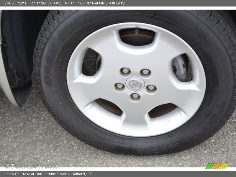 Millenium Silver Metallic / Ash Gray 2006 Toyota Highlander V6 4WD