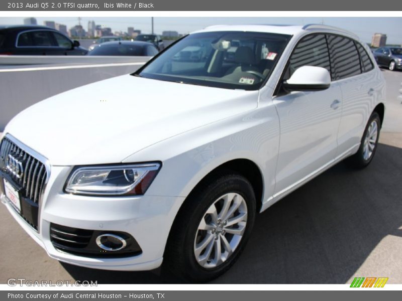 Ibis White / Black 2013 Audi Q5 2.0 TFSI quattro