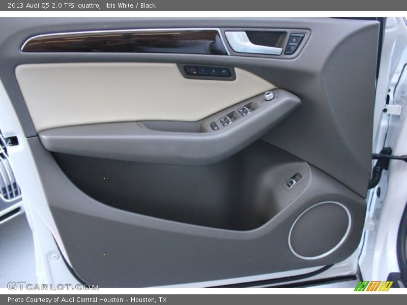 Ibis White / Black 2013 Audi Q5 2.0 TFSI quattro