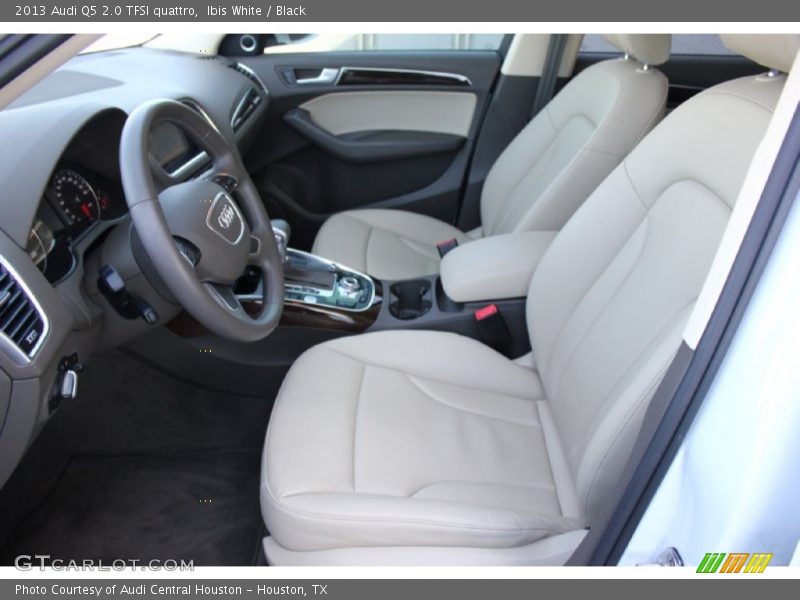 Ibis White / Black 2013 Audi Q5 2.0 TFSI quattro