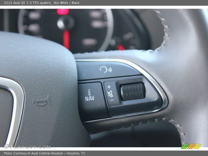 Ibis White / Black 2013 Audi Q5 2.0 TFSI quattro
