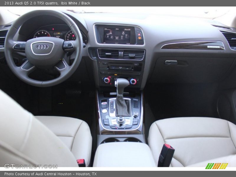 Ibis White / Black 2013 Audi Q5 2.0 TFSI quattro