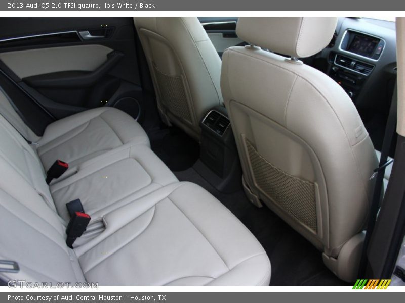 Ibis White / Black 2013 Audi Q5 2.0 TFSI quattro