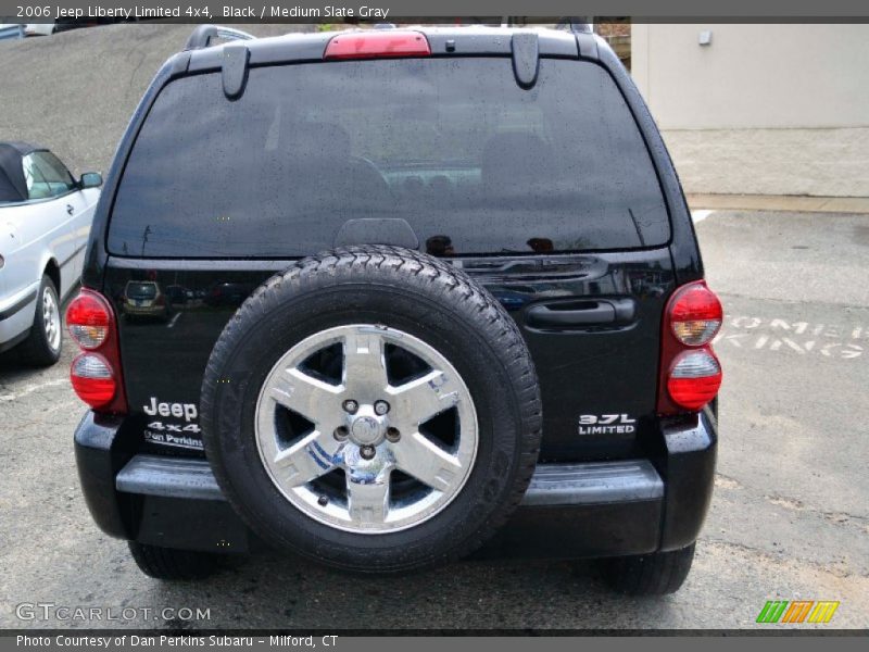Black / Medium Slate Gray 2006 Jeep Liberty Limited 4x4