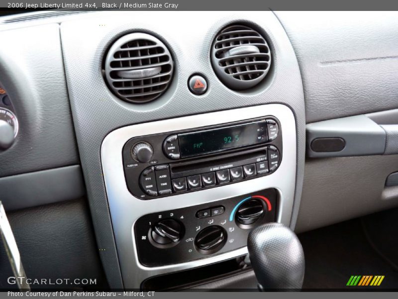 Black / Medium Slate Gray 2006 Jeep Liberty Limited 4x4