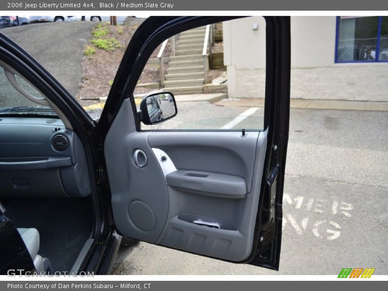Black / Medium Slate Gray 2006 Jeep Liberty Limited 4x4