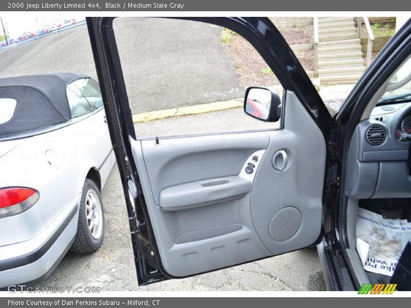 Black / Medium Slate Gray 2006 Jeep Liberty Limited 4x4