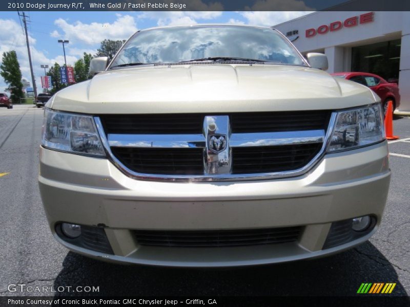 White Gold / Pastel Pebble Beige 2010 Dodge Journey R/T