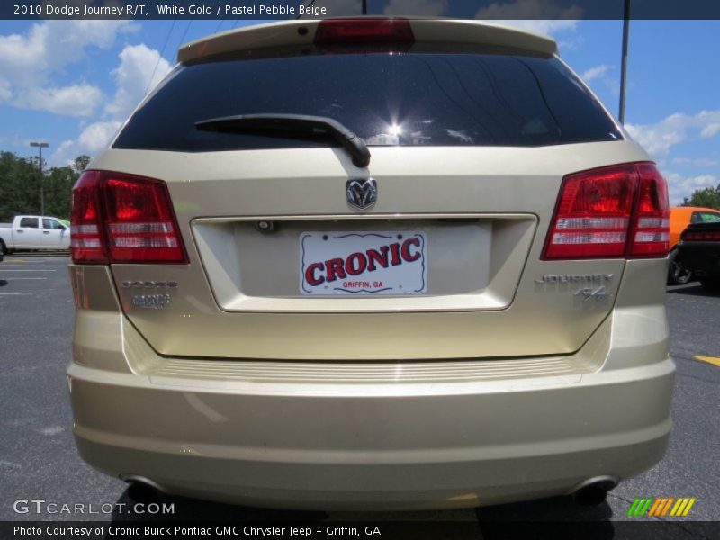 White Gold / Pastel Pebble Beige 2010 Dodge Journey R/T