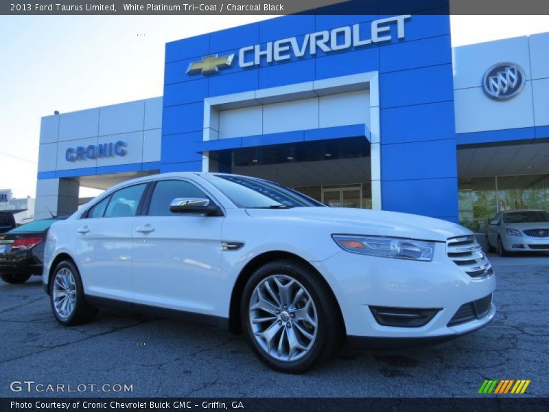 White Platinum Tri-Coat / Charcoal Black 2013 Ford Taurus Limited