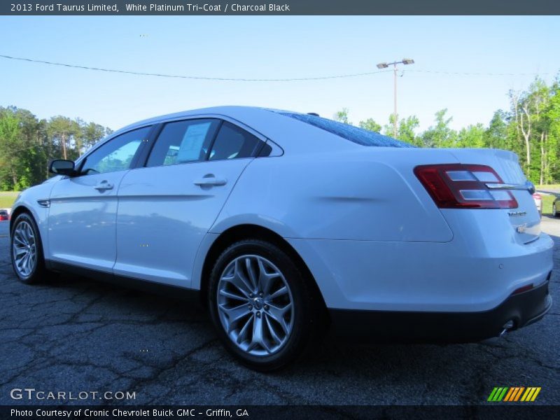 White Platinum Tri-Coat / Charcoal Black 2013 Ford Taurus Limited
