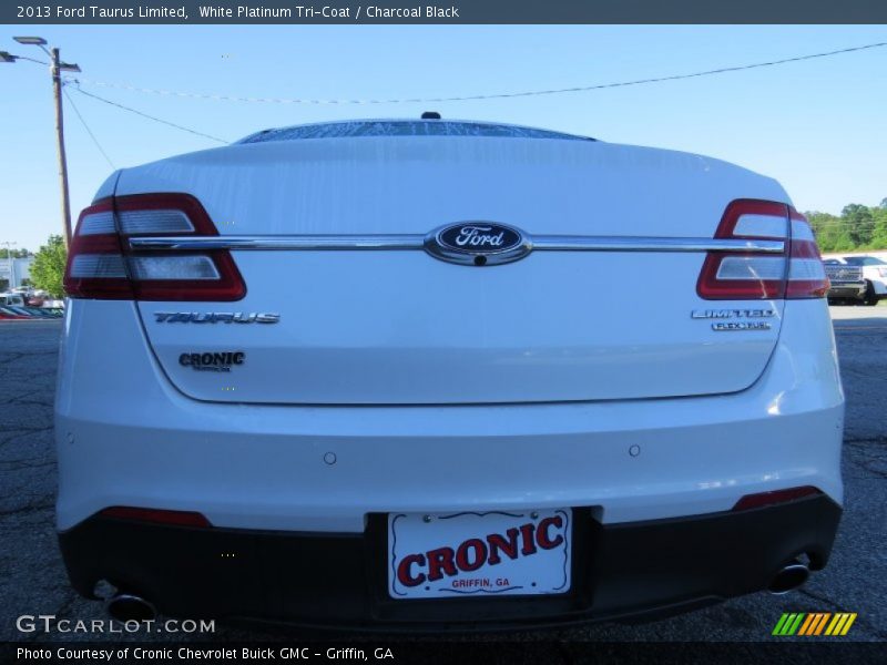 White Platinum Tri-Coat / Charcoal Black 2013 Ford Taurus Limited