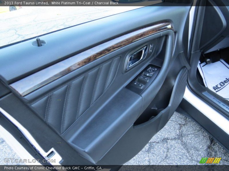 White Platinum Tri-Coat / Charcoal Black 2013 Ford Taurus Limited