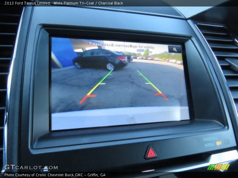 White Platinum Tri-Coat / Charcoal Black 2013 Ford Taurus Limited