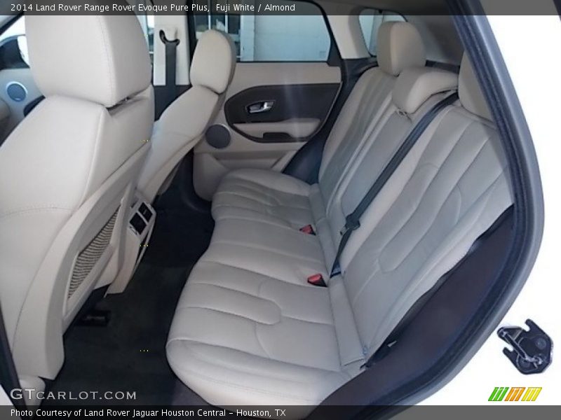 Fuji White / Almond 2014 Land Rover Range Rover Evoque Pure Plus