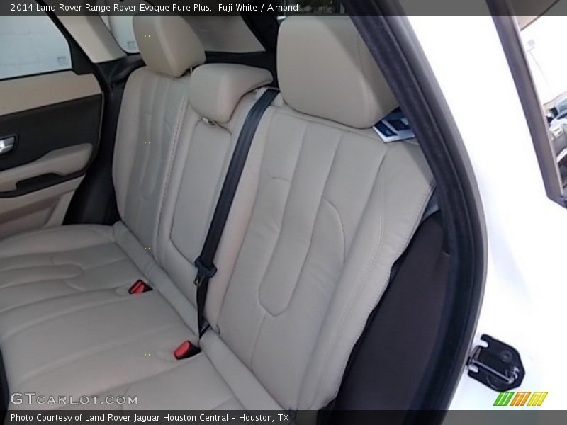 Fuji White / Almond 2014 Land Rover Range Rover Evoque Pure Plus