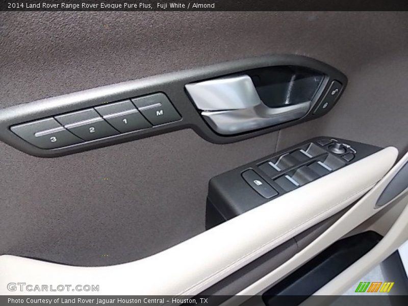 Fuji White / Almond 2014 Land Rover Range Rover Evoque Pure Plus