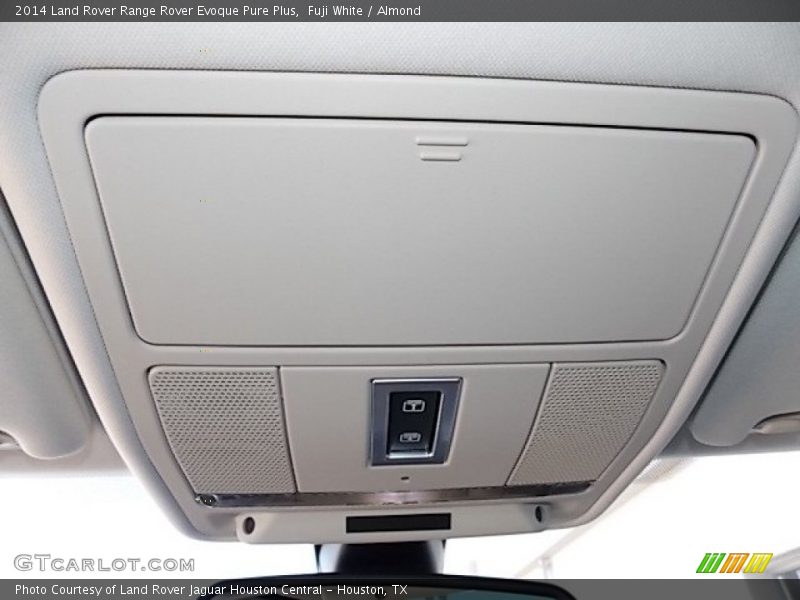 Fuji White / Almond 2014 Land Rover Range Rover Evoque Pure Plus