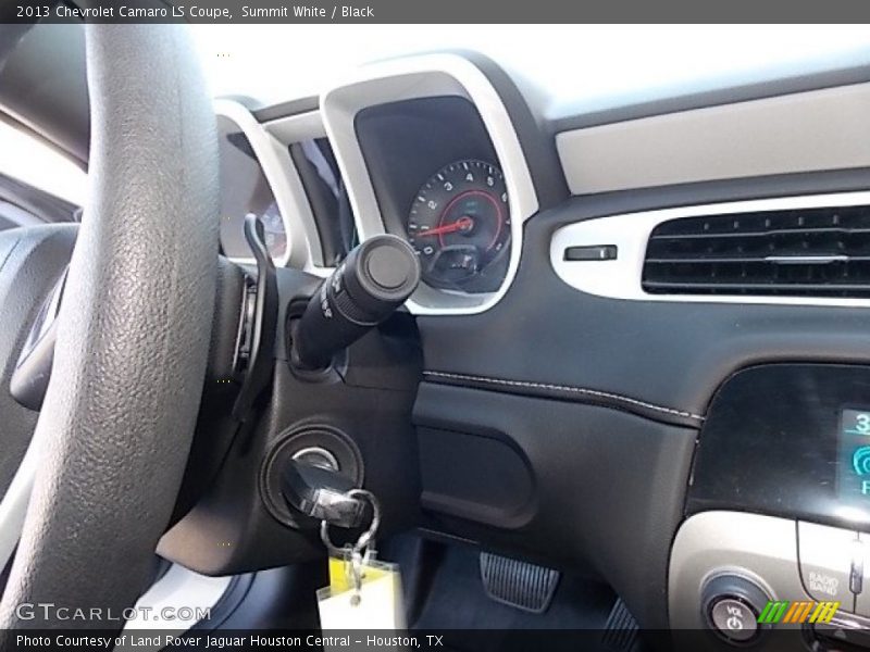 Summit White / Black 2013 Chevrolet Camaro LS Coupe