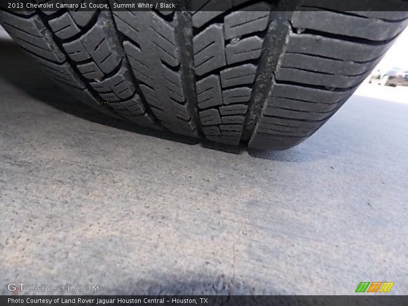 Summit White / Black 2013 Chevrolet Camaro LS Coupe